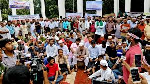 Four Teachers Fall Ill  During Hunger Strike  as Protest Continues